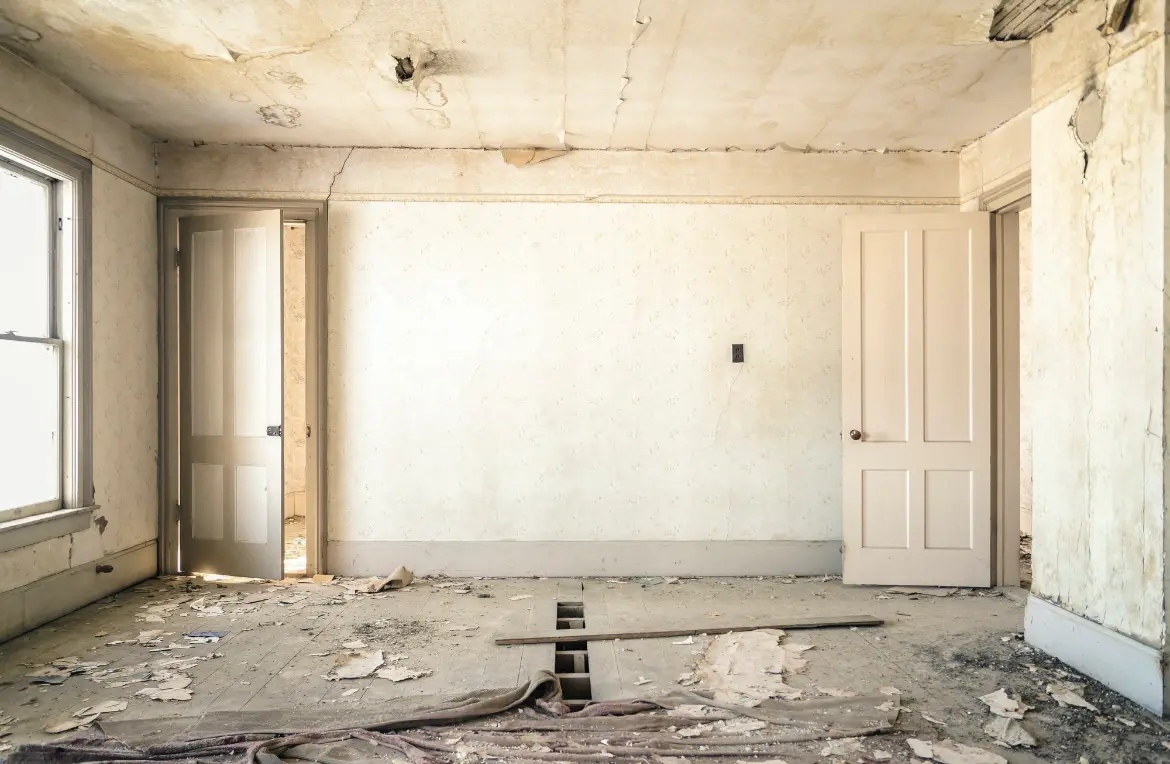 Waste disposal crew managing a cleanout project in Cottage Grove